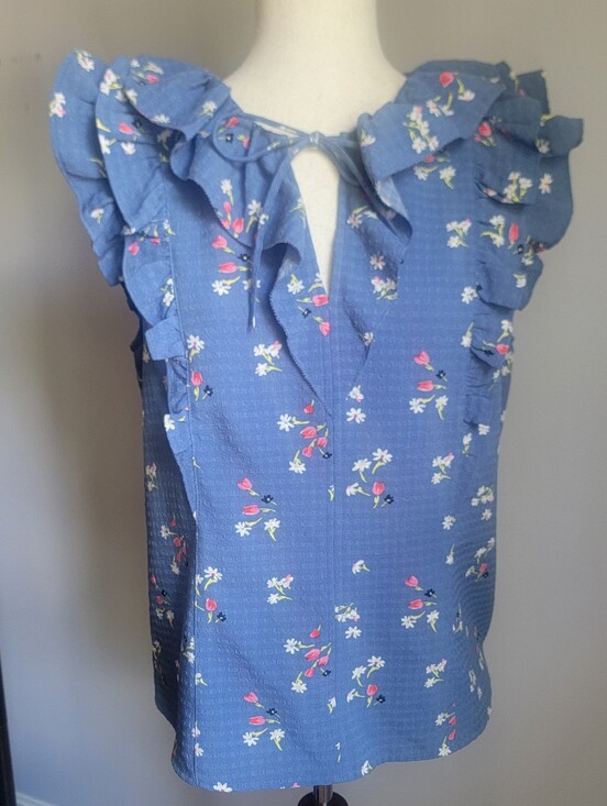 LOFT Tops - LOFT Blue Floral Ruffle Tie-Neck Blouse Size Medium